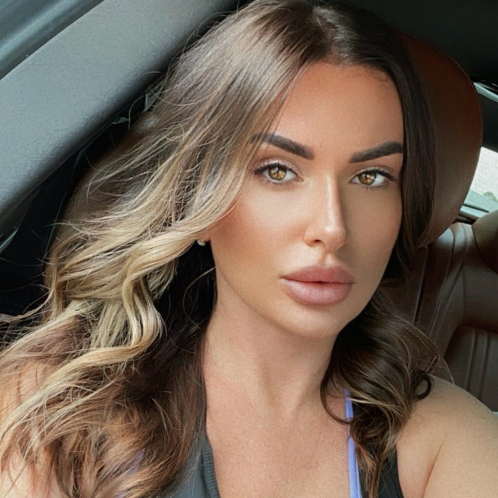 Meet your Posher, Anna 💫